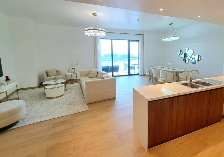 Дубай: Апартаменты PalmBay 4 BR La Mer Sea View