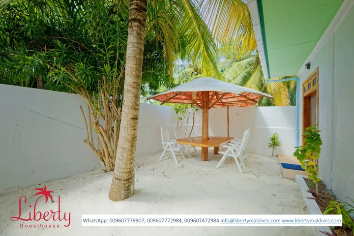 Атолл Алиф-Алиф: Гостевой Дом Liberty Himandhoo