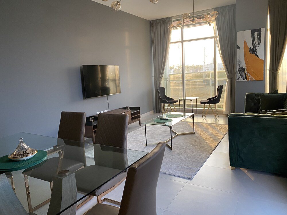 Дубай: La mer Specious Apartment