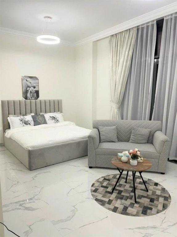 Дубай: Amazing Stay in Majan Dubai