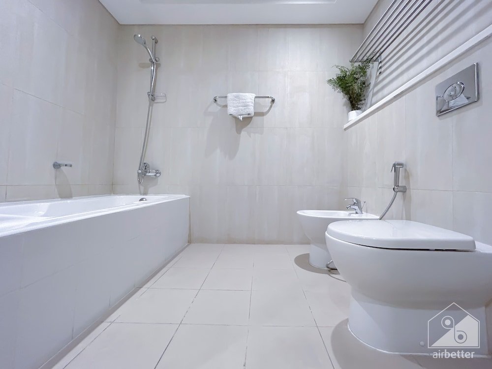Дубай: Luxurious 1B Seaview Apartment in JBR