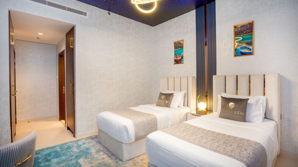 Дубай: GLOBALSTAY Unique new 3BR TH Private Pool