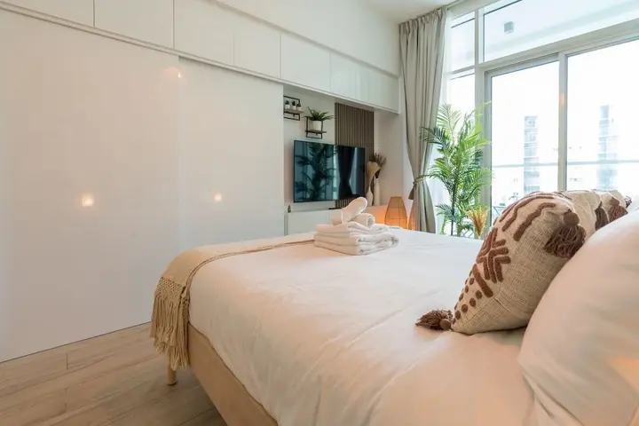 Дубай: Stunning 1bedroom With Balcony in Al Habtoor City