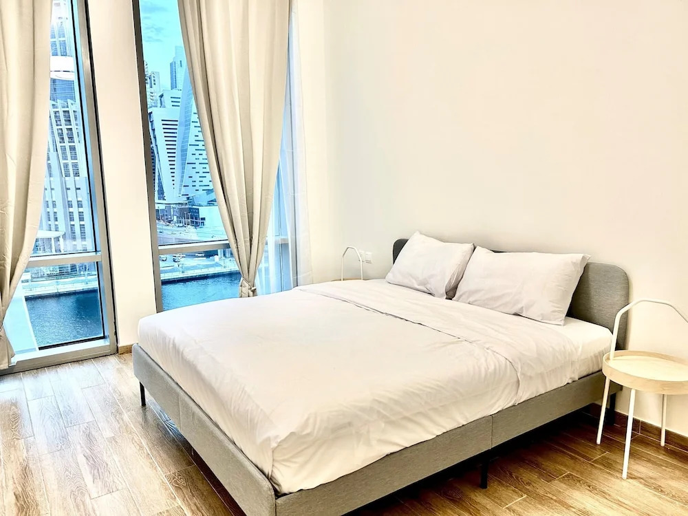 Дубай: Stunning 1bedroom With Balcony in Al Habtoor City