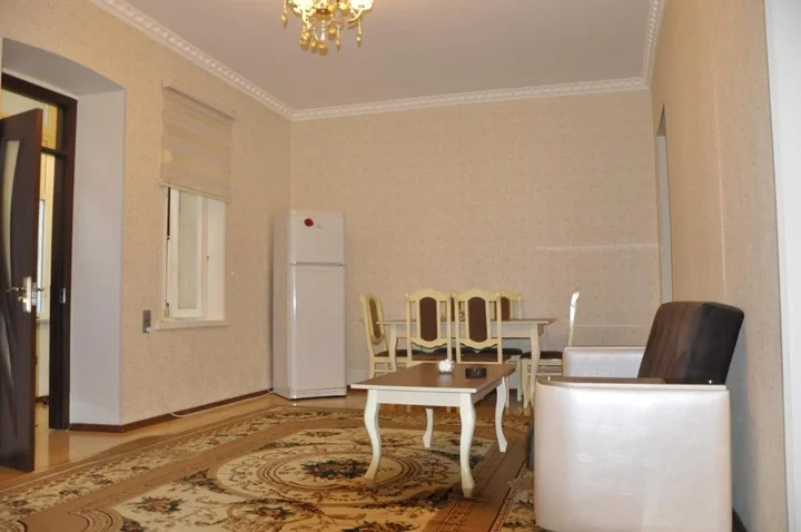 Баку: Diamonds Apartment