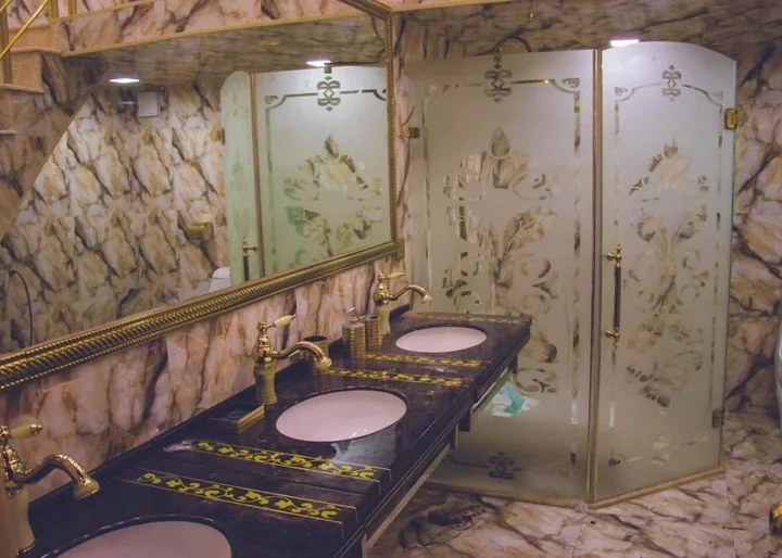 Баку: The Diamond Castle Hotel