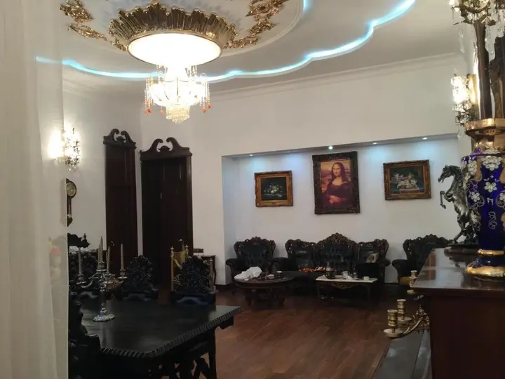 Баку: The Diamond Castle Hotel