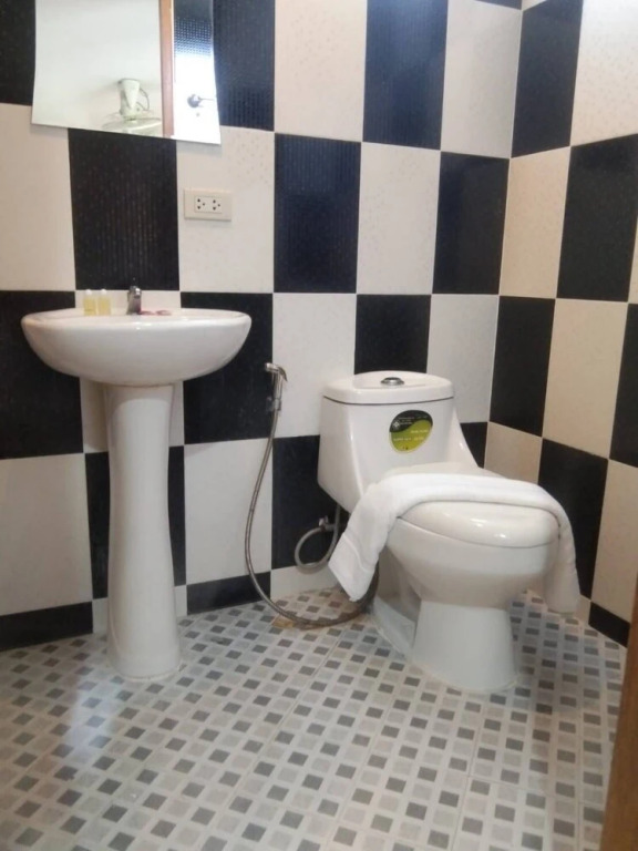 Паттайя: Lucky Inn Residency