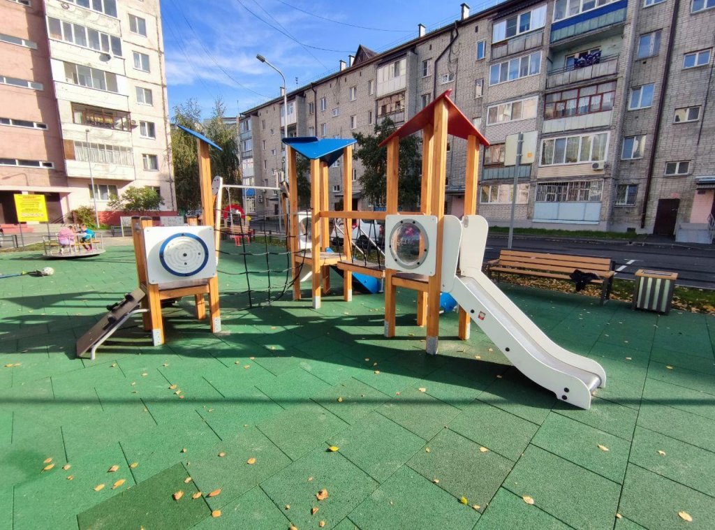 Тюмень: Ночник на улице Щербакова