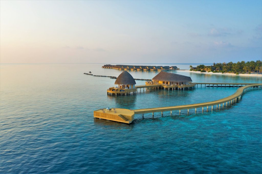 Раа Атолл: Emerald Faarufushi Resort & Spa