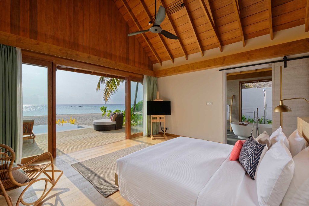 Раа Атолл: Emerald Faarufushi Resort & Spa
