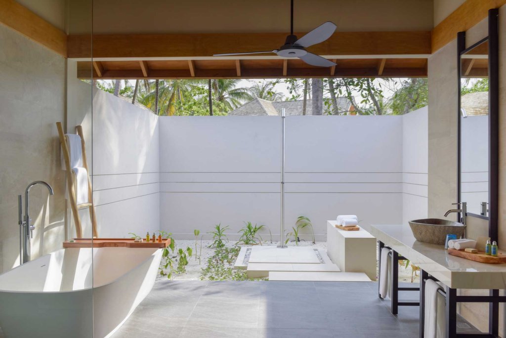 Раа Атолл: Emerald Faarufushi Resort & Spa