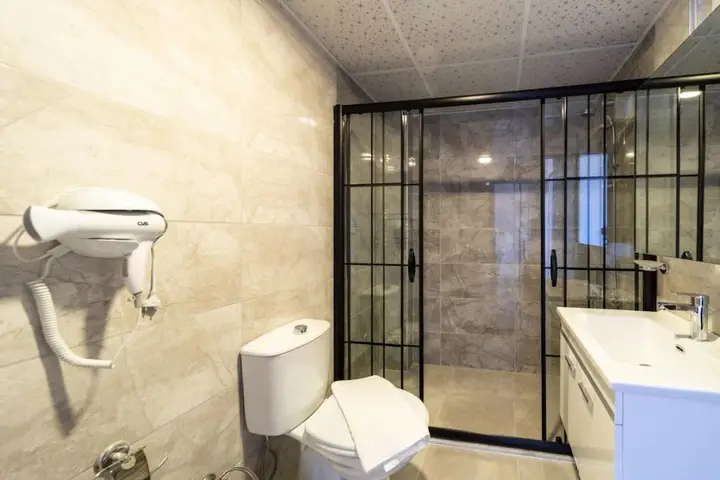 Lovely Apartment With Balcony in Aksu — фото 4