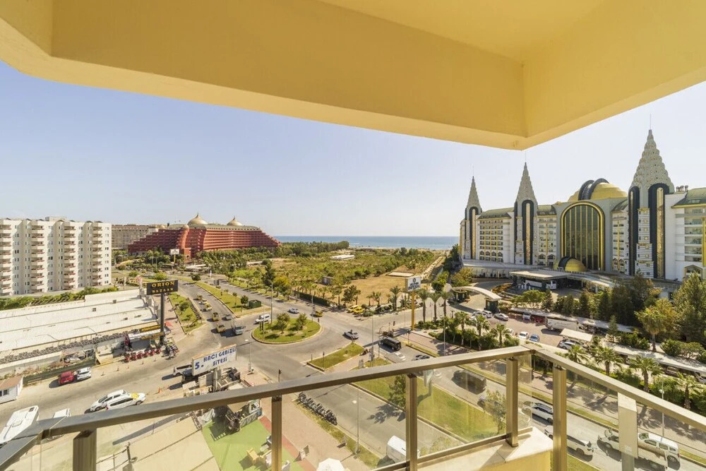 Аксу: Fantastic Flat With Balcony and View in Aksu