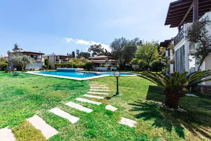 Бодрум: Luxury Villa With Shared Pool In Bodrum Ortakent