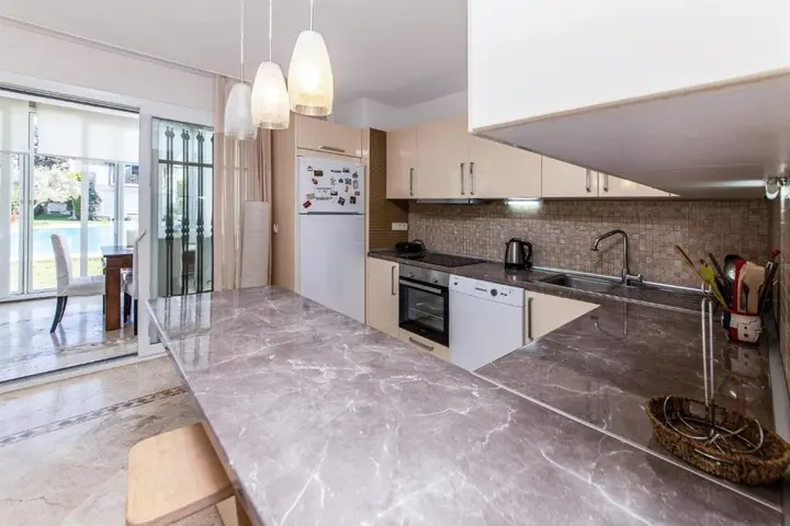 Бодрум: Luxury Villa With Shared Pool In Bodrum Ortakent