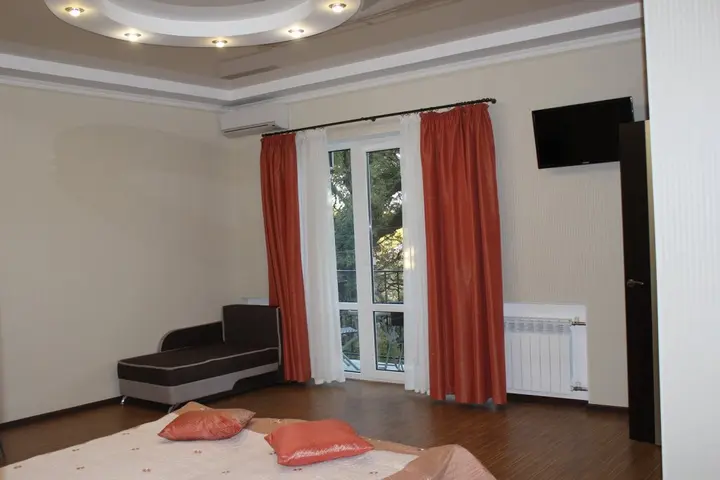 Кореиз: Отель Вилла Виктория-Апарт