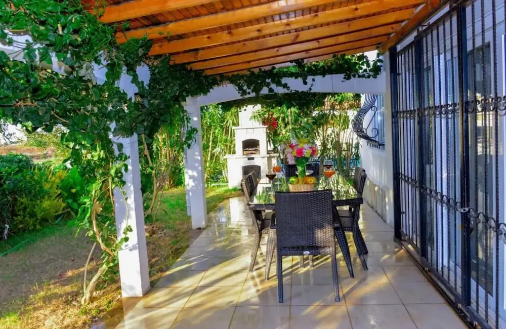 Белек: Gorgeous Secluded Villa With Private Pool and BBQ in Antalya