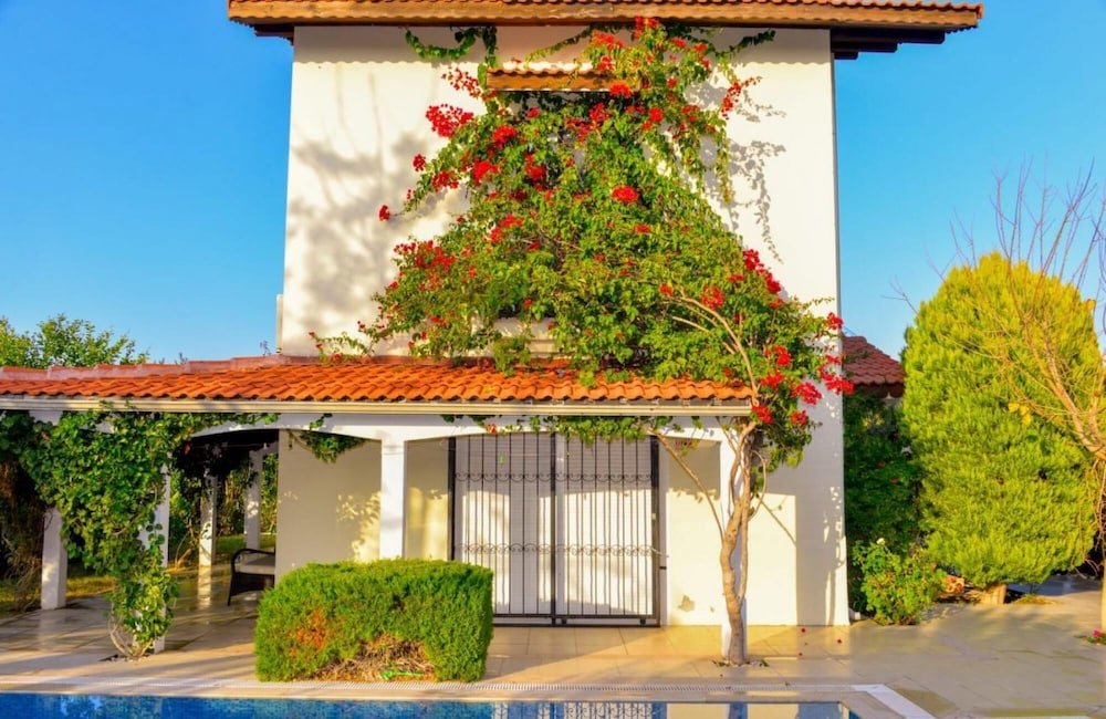 Белек: Gorgeous Secluded Villa With Private Pool and BBQ in Antalya