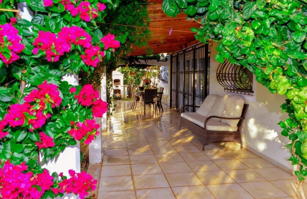Белек: Gorgeous Secluded Villa With Private Pool and BBQ in Antalya