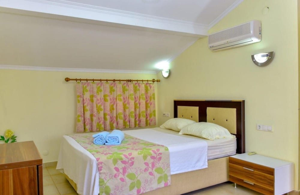 Белек: Gorgeous Secluded Villa With Private Pool and BBQ in Antalya