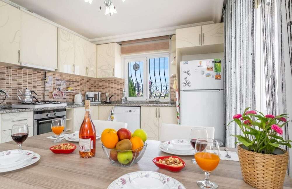 Белек: Dazzling Villa With Private Pool in Antalya
