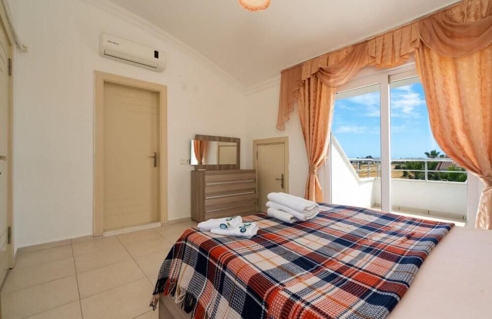 Белек: Dazzling Villa With Private Pool in Antalya