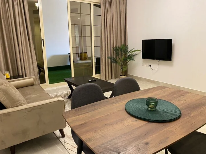 Дубай: Modern Chickee 1 Bedroom Apartment Al Barsha 1