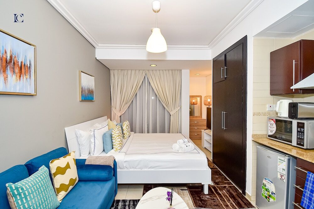 Дубай: LZZ - Furnished Studio with Balcony