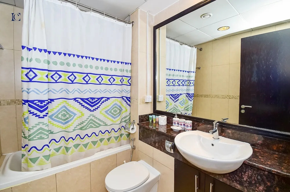Дубай: LZZ - Furnished Studio with Balcony