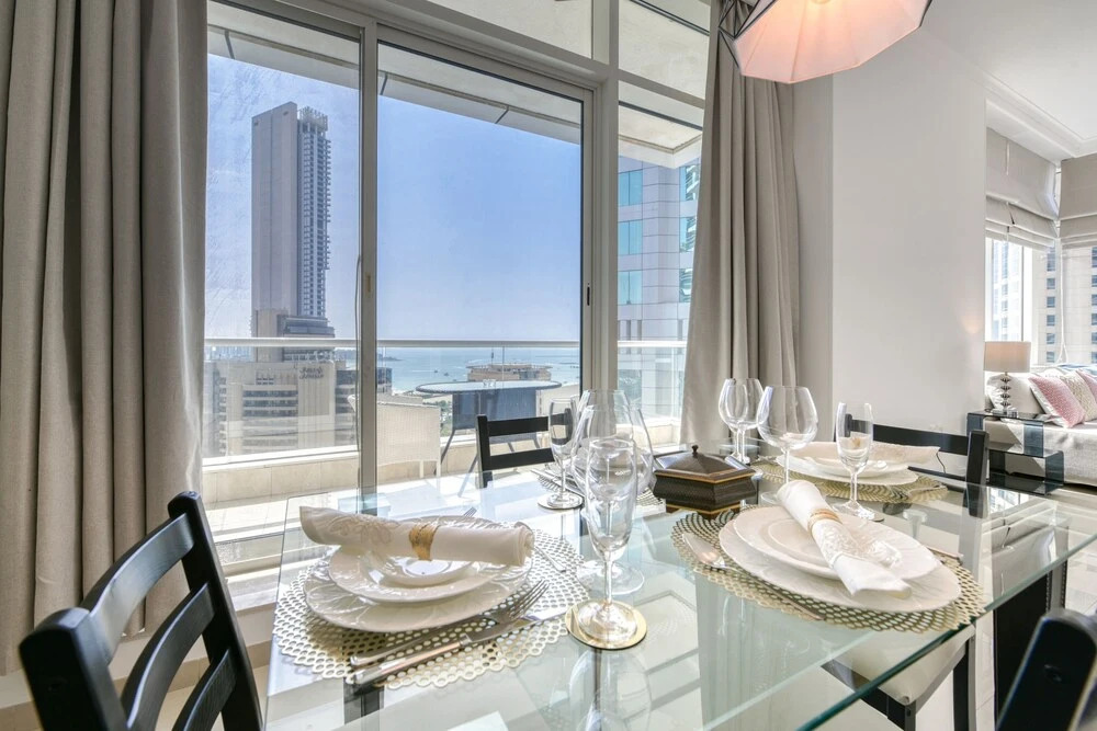 Дубай: Maison Privee - Modern Apt in JBR w/ Amazing Sea Views