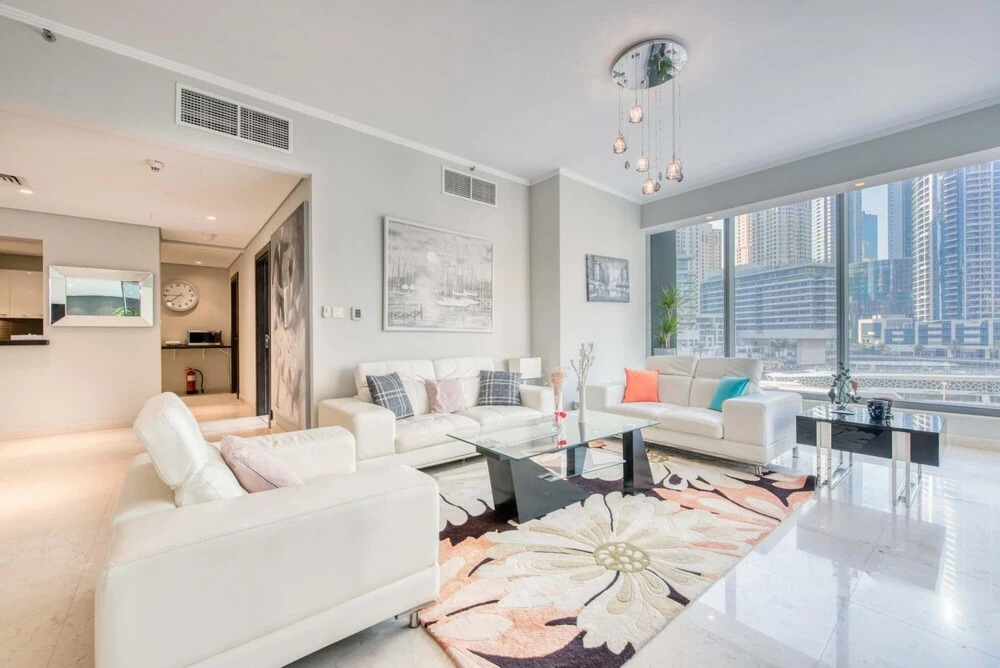 Дубай: Luxury Apt w Private Jacuzzi Overlooking the Water