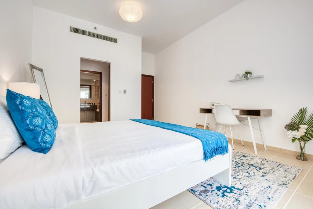 Дубай: Regal Apt Fit for a King w Sea View
