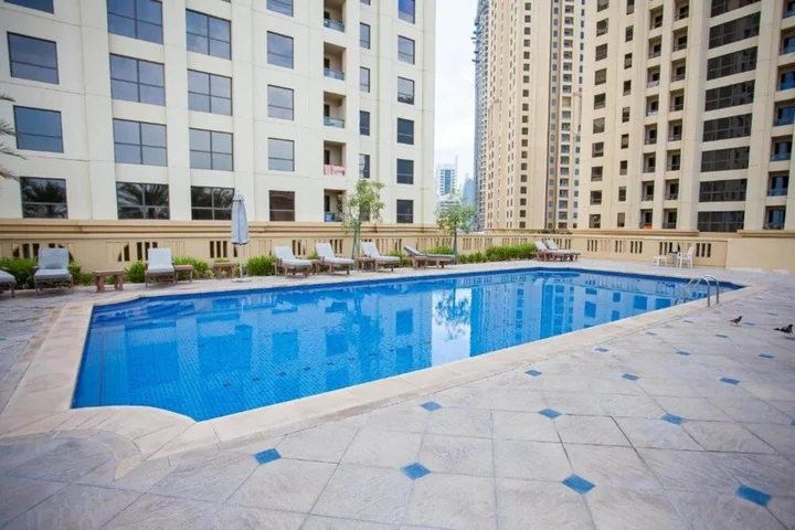 Дубай: Regal Apt Fit for a King w Sea View