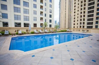 Дубай: Regal Apt Fit for a King w Sea View