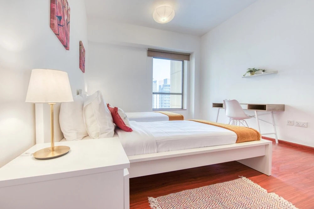 Дубай: Regal Apt Fit for a King w Sea View