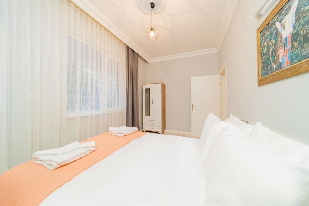 Анталья: Vibrant Flat With Lovely Balcony in Muratpasa