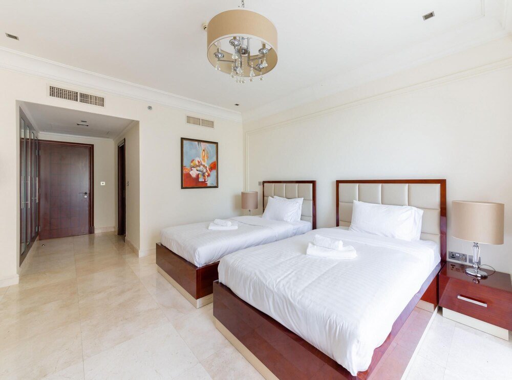 Дубай: Charming Apt With Arabesque Sea View on the Palm Jumeirah