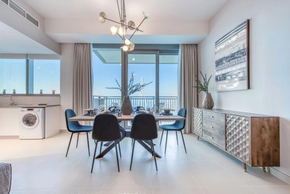 Дубай: Exclusive Sea View Apartment on the Arabian Gulf