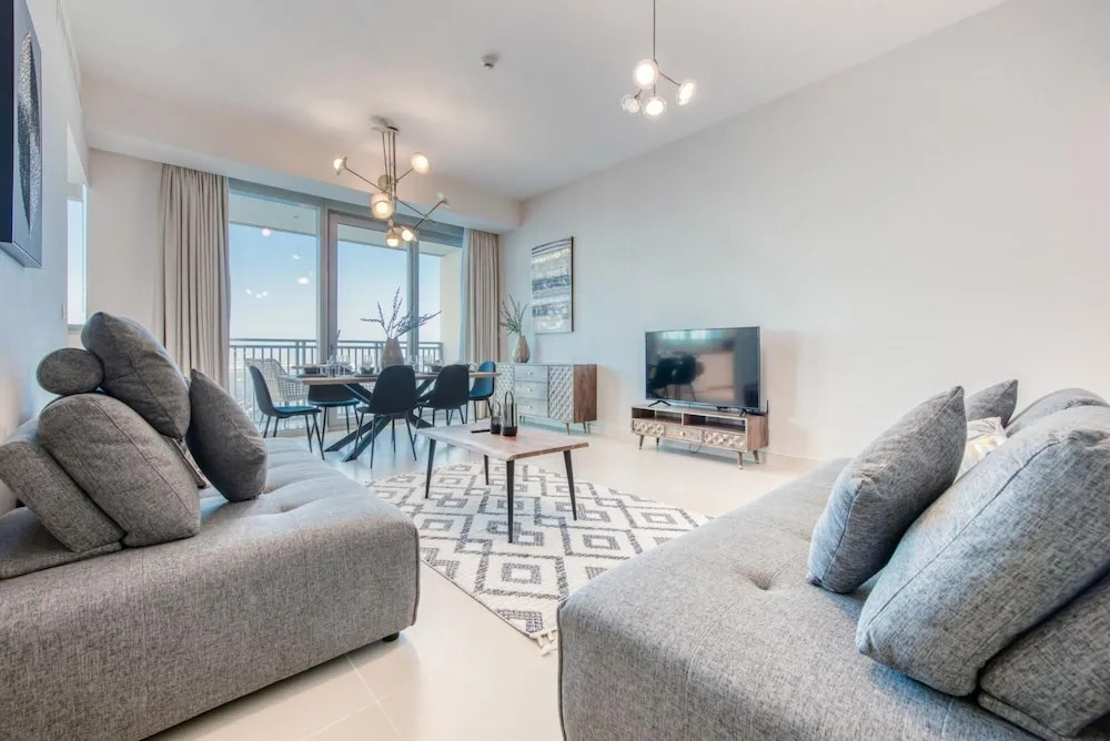 Дубай: Exclusive Sea View Apartment on the Arabian Gulf