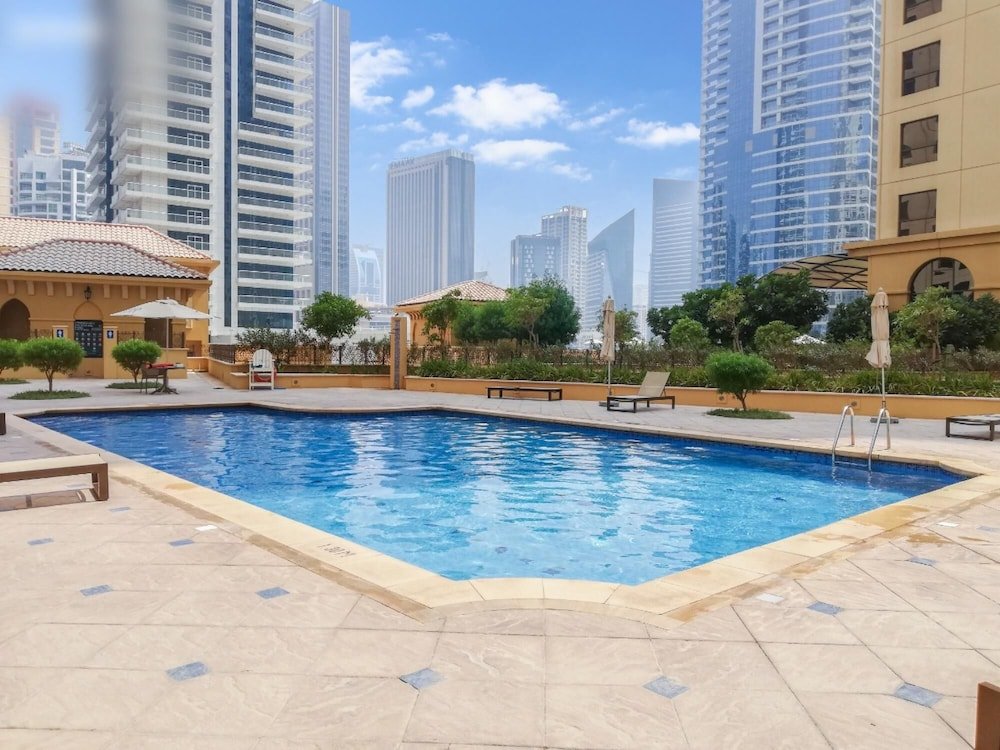 Дубай: JBR Beach Front 4 Bed High Floor