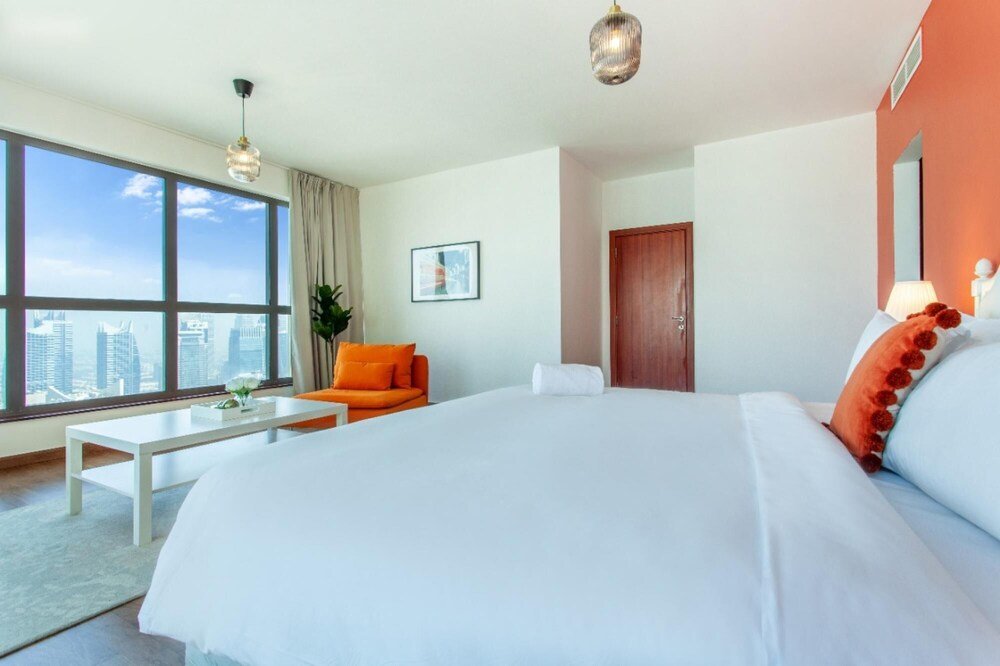 Дубай: JBR Beach Front 4 Bed High Floor