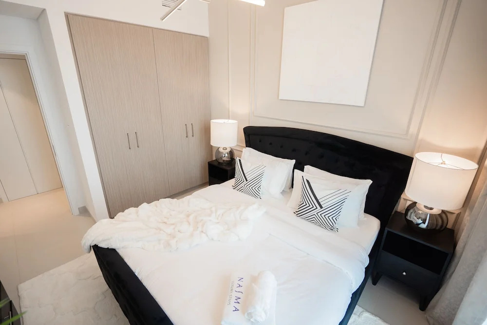 Дубай: Nasma Luxury Stays - The Grand