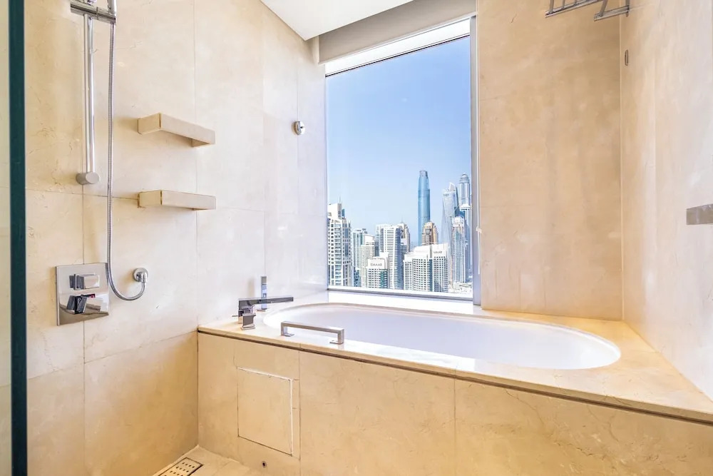 Дубай: SuperHost - Deluxe Studio with Stunning Marina Views - JW Marriott Dubai Marina