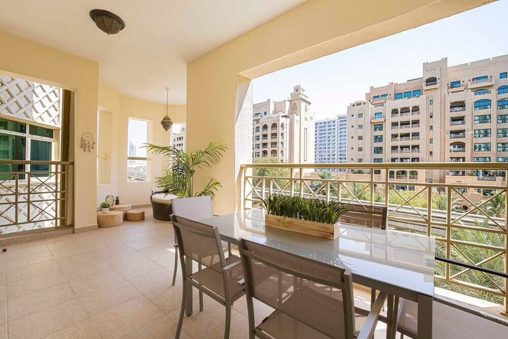 Дубай: Spacious New Furnished 2br M Palm Jumeirah