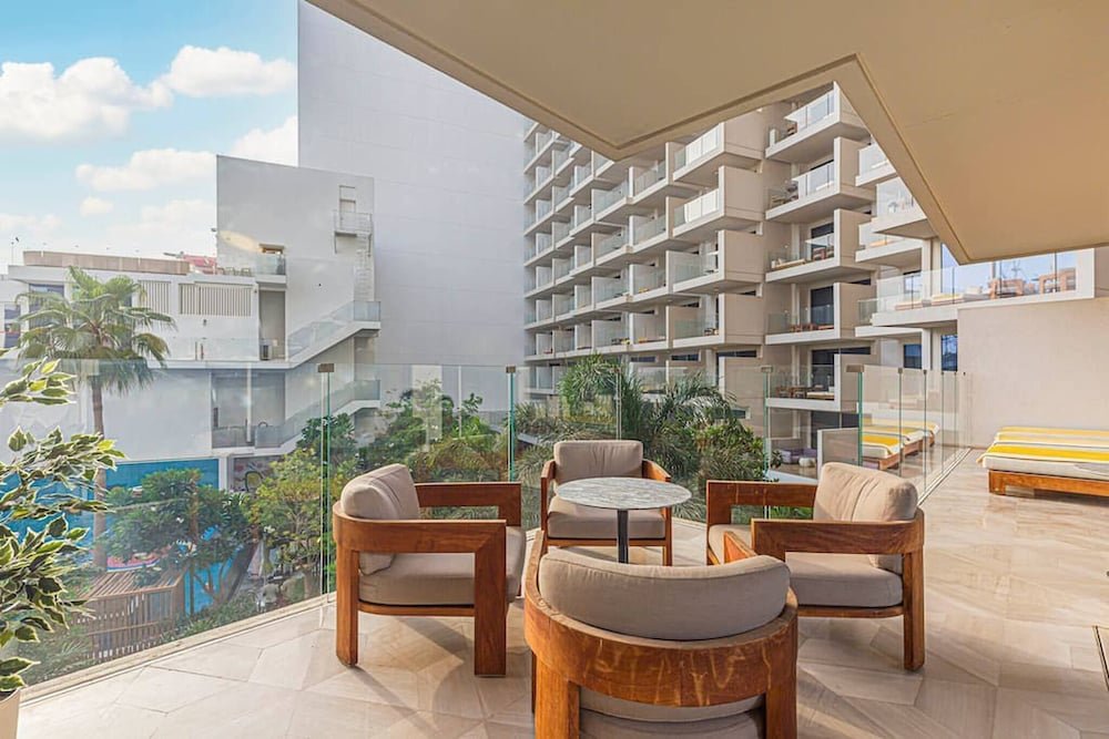 Дубай: Opulent 2 Bedroom Apartment In Five Palm Jumeirah