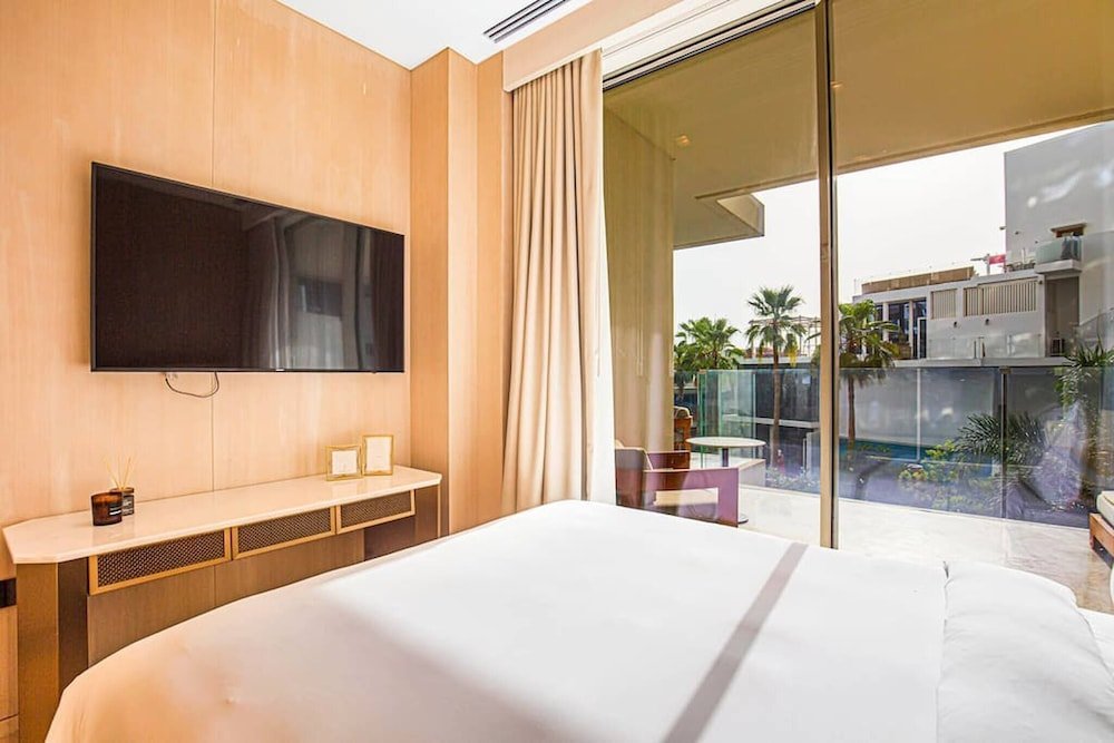 Дубай: Opulent 2 Bedroom Apartment In Five Palm Jumeirah