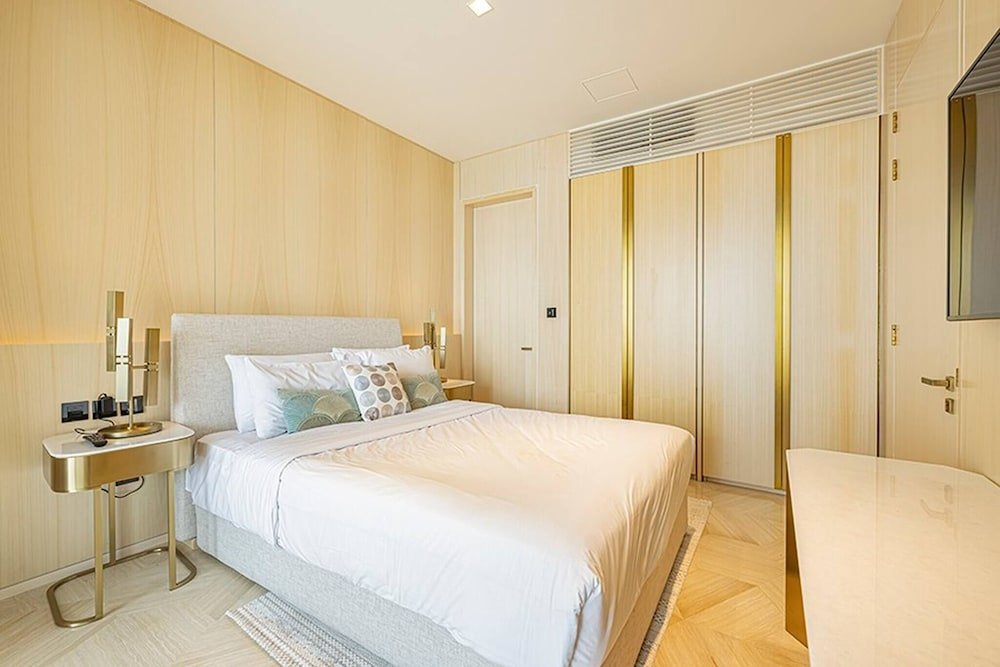 Дубай: Five Palm 2br - High Floor With Full Marina View