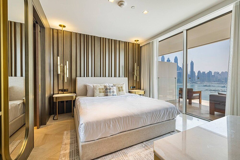 Дубай: Five Palm 2br - High Floor With Full Marina View
