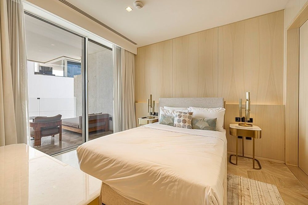 Дубай: Five Palm 2br - High Floor With Full Marina View